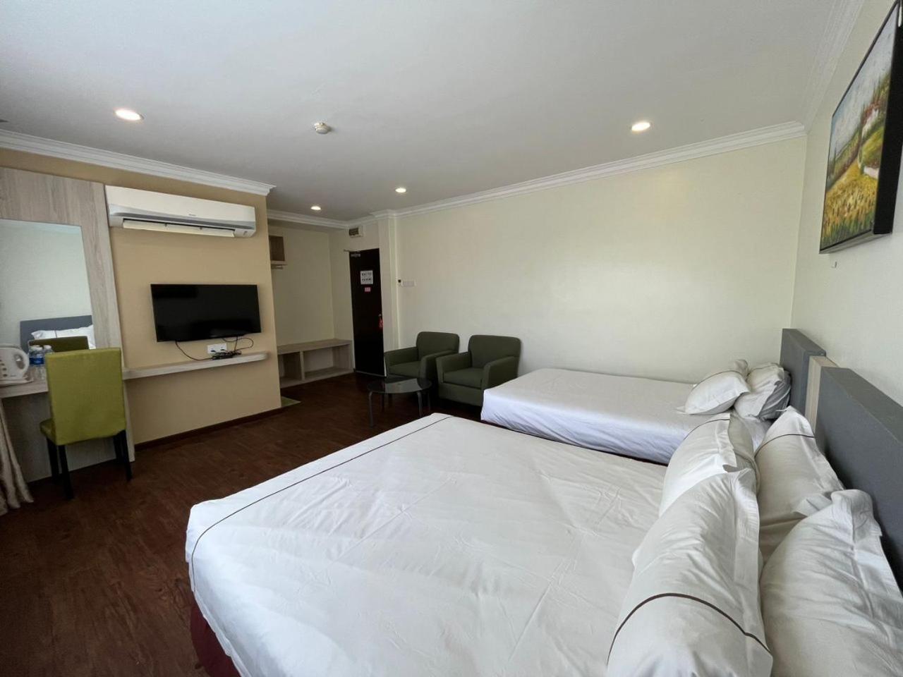 Angsoka Hotel Teluk Intan Εξωτερικό φωτογραφία