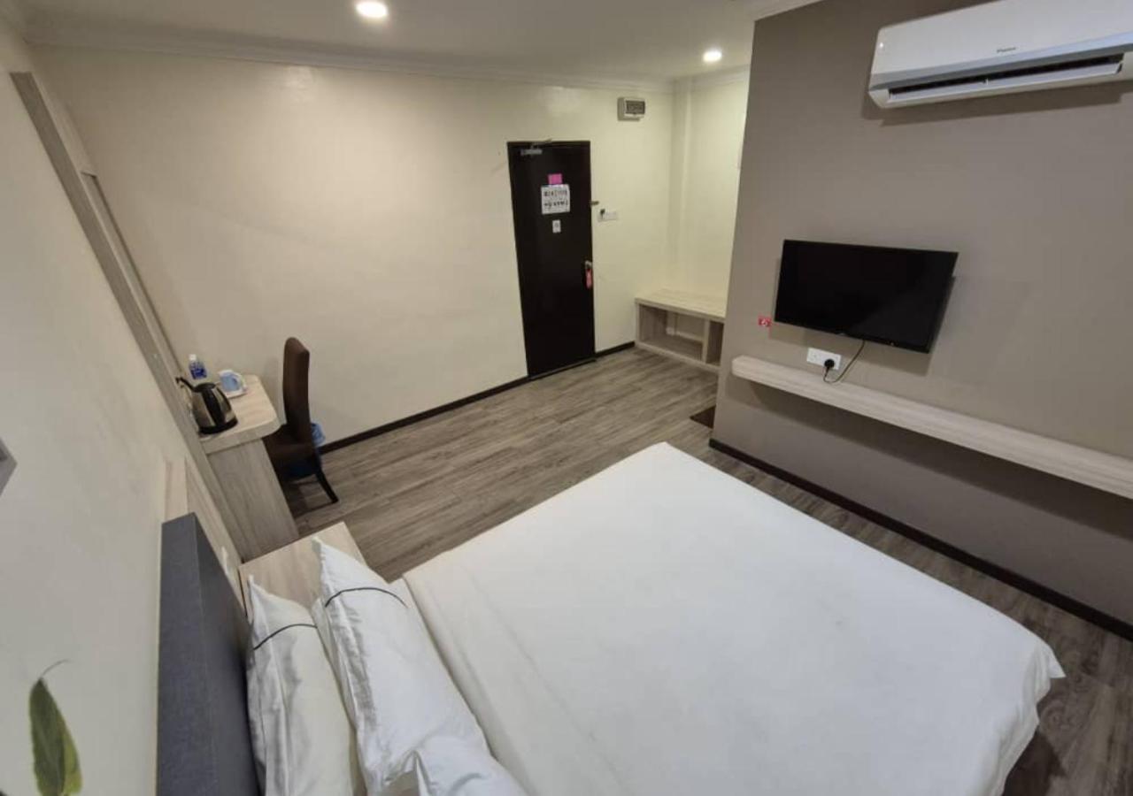 Angsoka Hotel Teluk Intan Εξωτερικό φωτογραφία